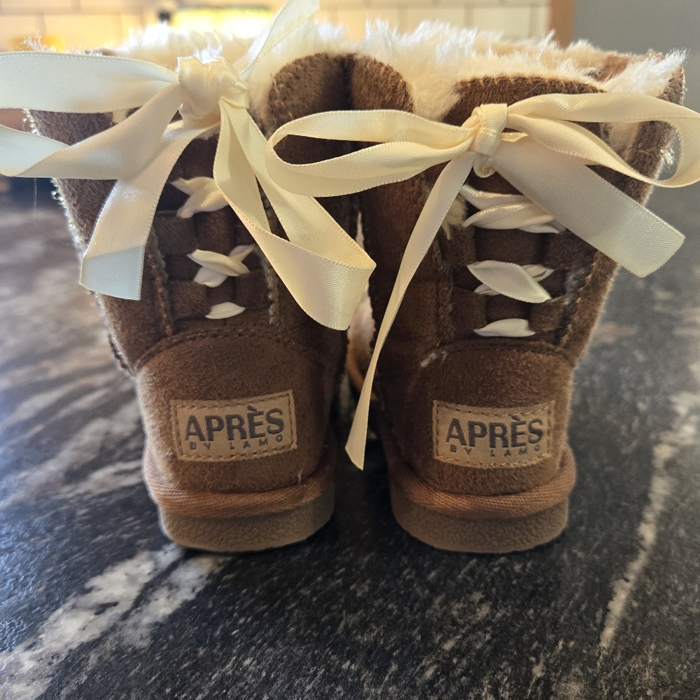 Girls Boots size 6